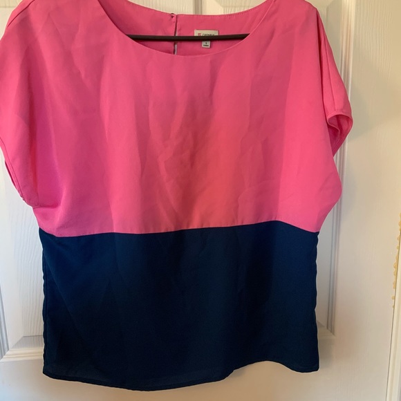 Pink/blue color block top - Picture 1 of 1